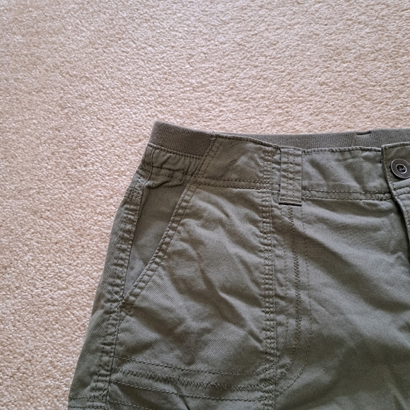 Style & Co. Green Cargo Shorts Women's 14 Petite Cotton Blend Casual Shorts - Picture 2 of 8